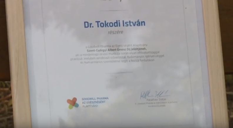 Több, mint 1000 páciens jelölése alapján nyert díjat Dr. Tokody István főorvos, Szent György Kórház, Dr. Csermavölgyi István főigazgató